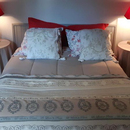 Chambres D'Hotes Domaine Du Bois-Basset Saint-Onen-la-Chapelle Екстериор снимка