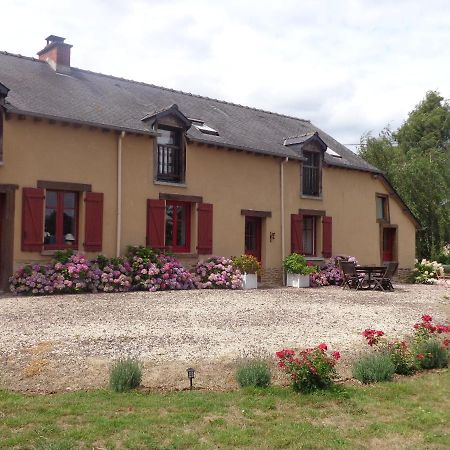 Chambres D'Hotes Domaine Du Bois-Basset Saint-Onen-la-Chapelle Екстериор снимка